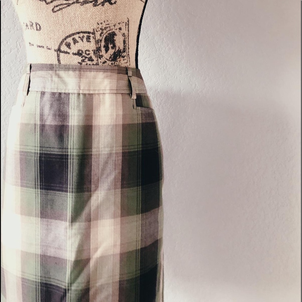 Gently used vintage style